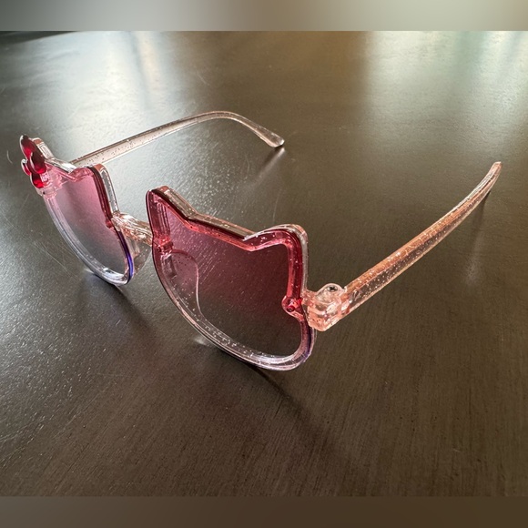 Girls Hello Kitty Dress Up Glasses - Picture 4 of 4